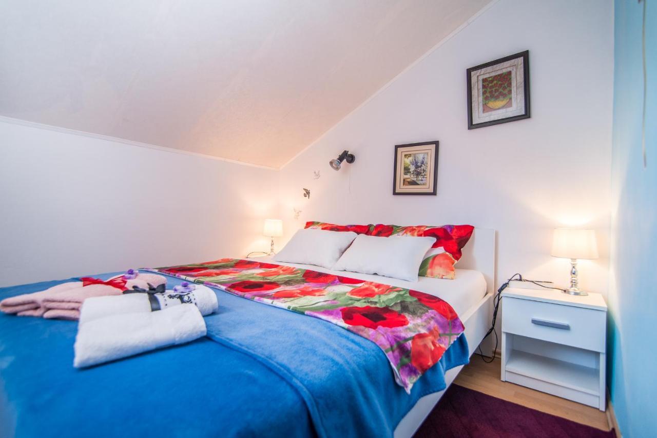 Apartment Vesna โรวีน ภายนอก รูปภาพ